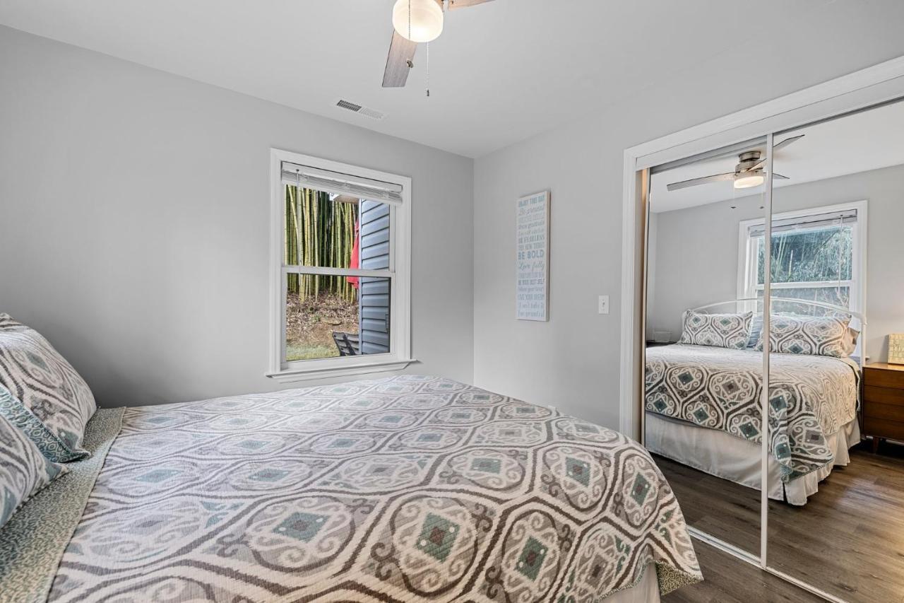 The Bamboo Bungalow Hendersonville Buitenkant foto